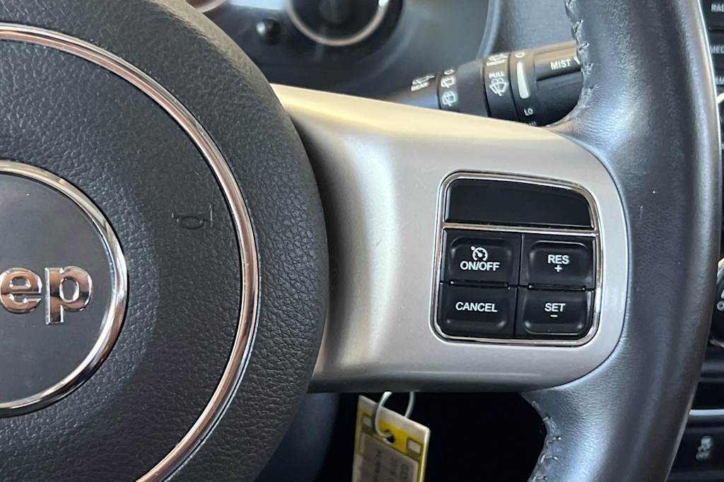 Thumbnail: 2016 Jeep Compass - 28