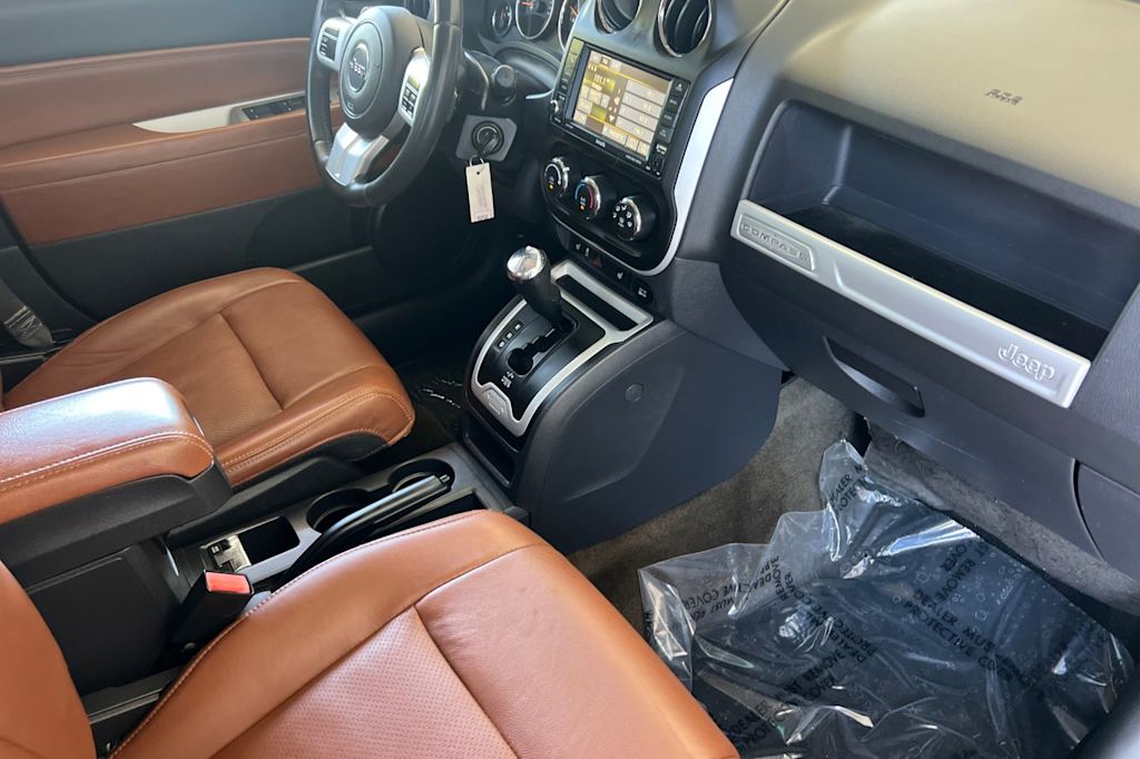 Thumbnail: 2016 Jeep Compass - 11