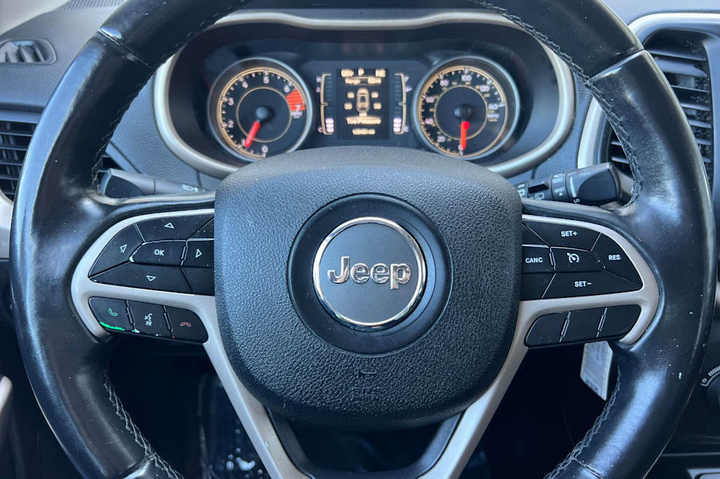 Thumbnail: 2018 Jeep Cherokee - 27