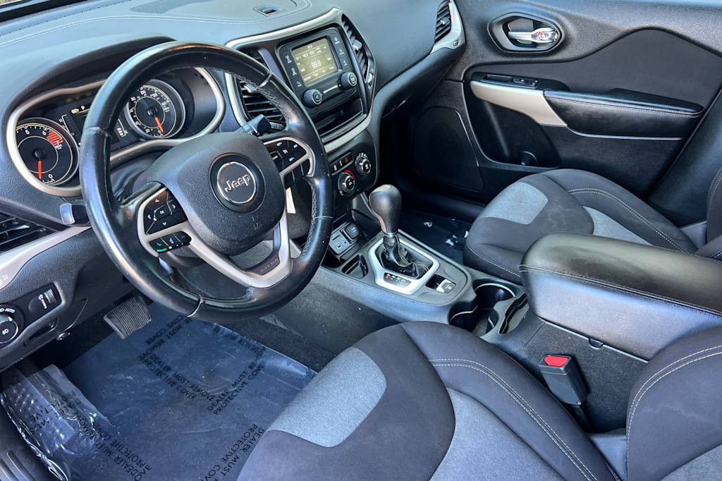 Thumbnail: 2018 Jeep Cherokee - 9