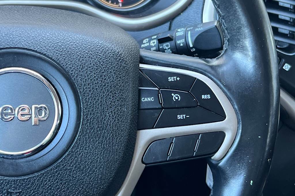 Thumbnail: 2018 Jeep Cherokee - 29