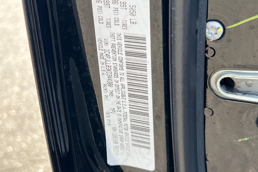 Thumbnail: 2019 Jeep Cherokee - 32