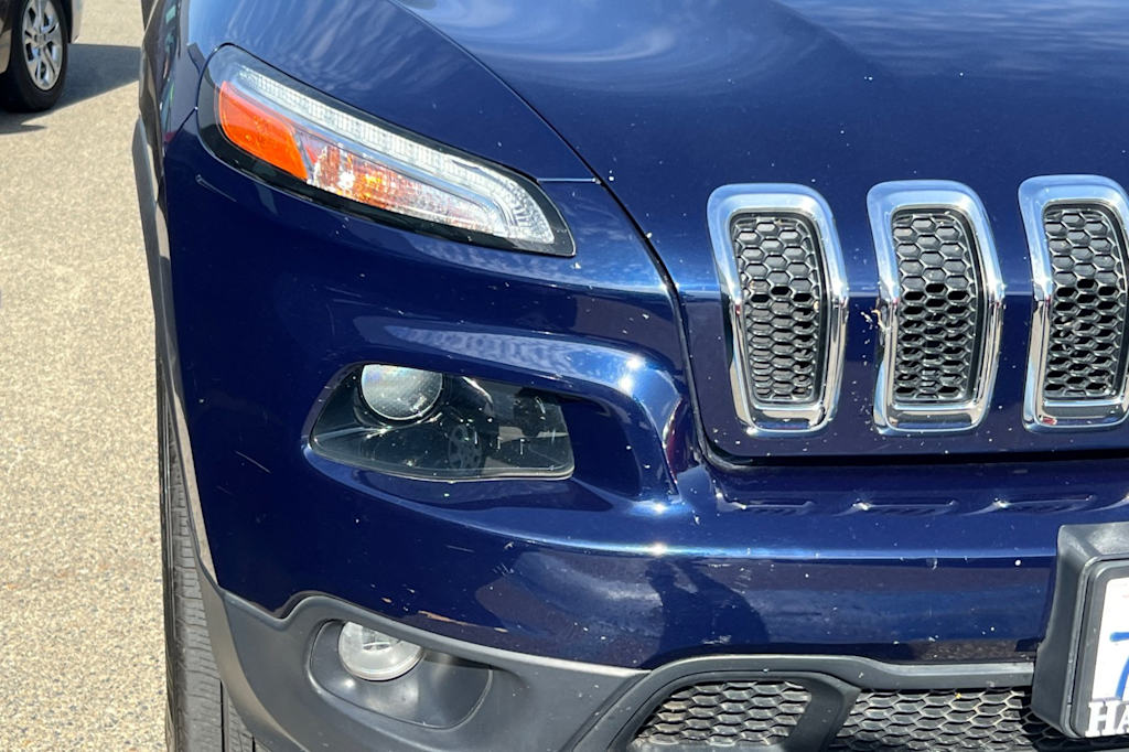 Thumbnail: 2015 Jeep Cherokee - 14