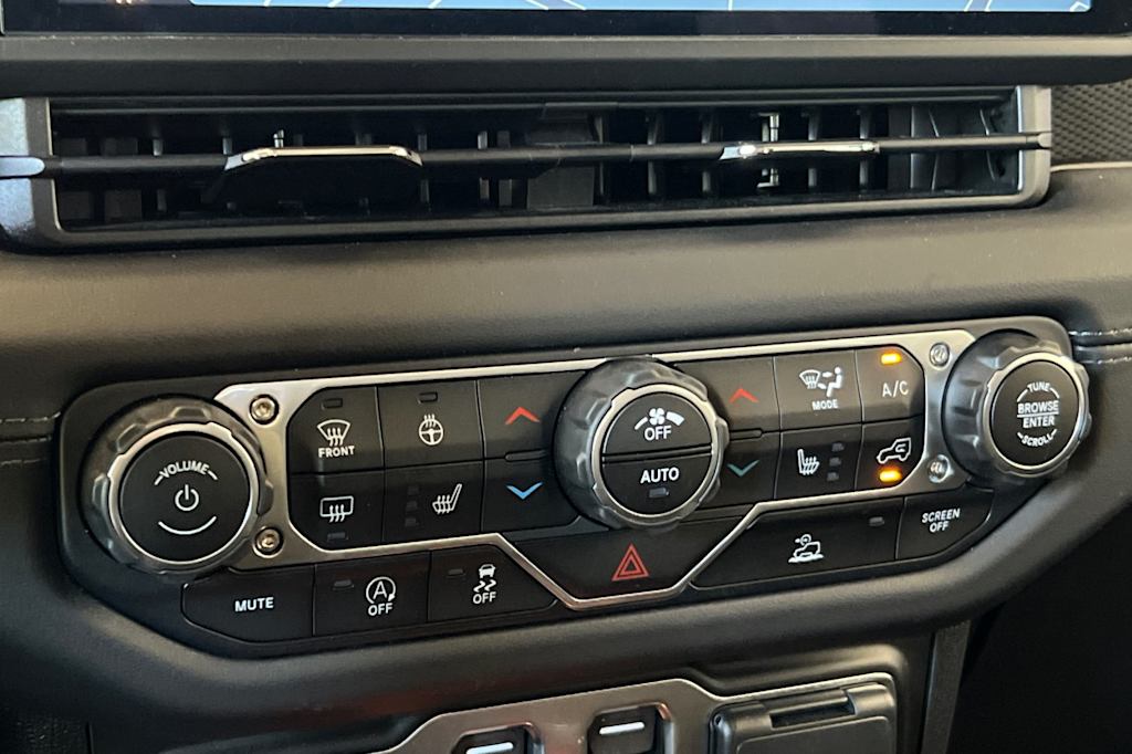 Thumbnail: 2025 Jeep Wrangler - 26