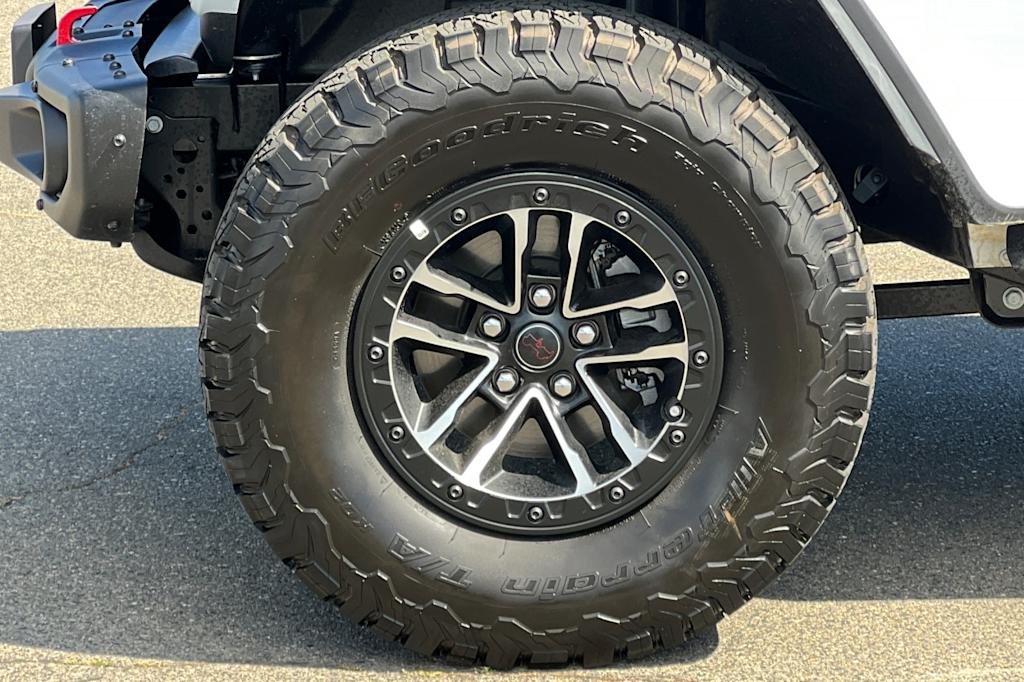 Thumbnail: 2025 Jeep Wrangler - 8