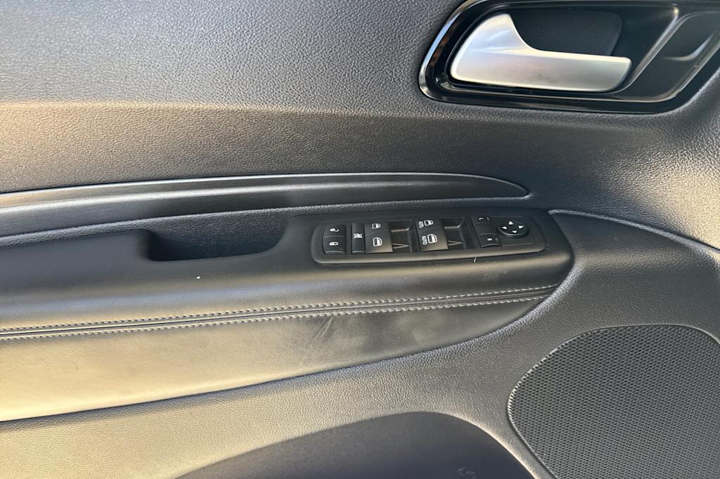 Thumbnail: 2022 Dodge Durango - 22