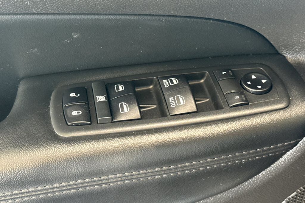 Thumbnail: 2019 Jeep Grand Cherokee - 22