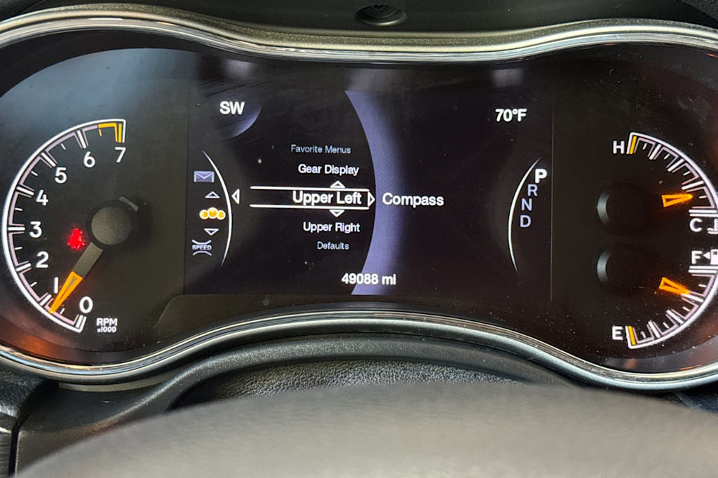 Thumbnail: 2019 Jeep Grand Cherokee - 15