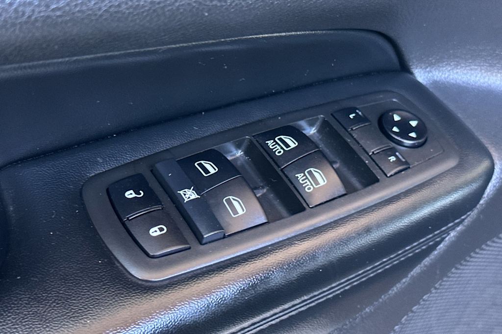 Thumbnail: 2021 Jeep Grand Cherokee - 22