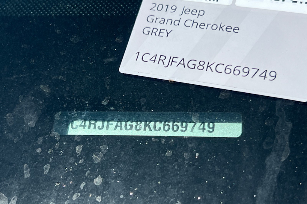 Thumbnail: 2019 Jeep Grand Cherokee - 8