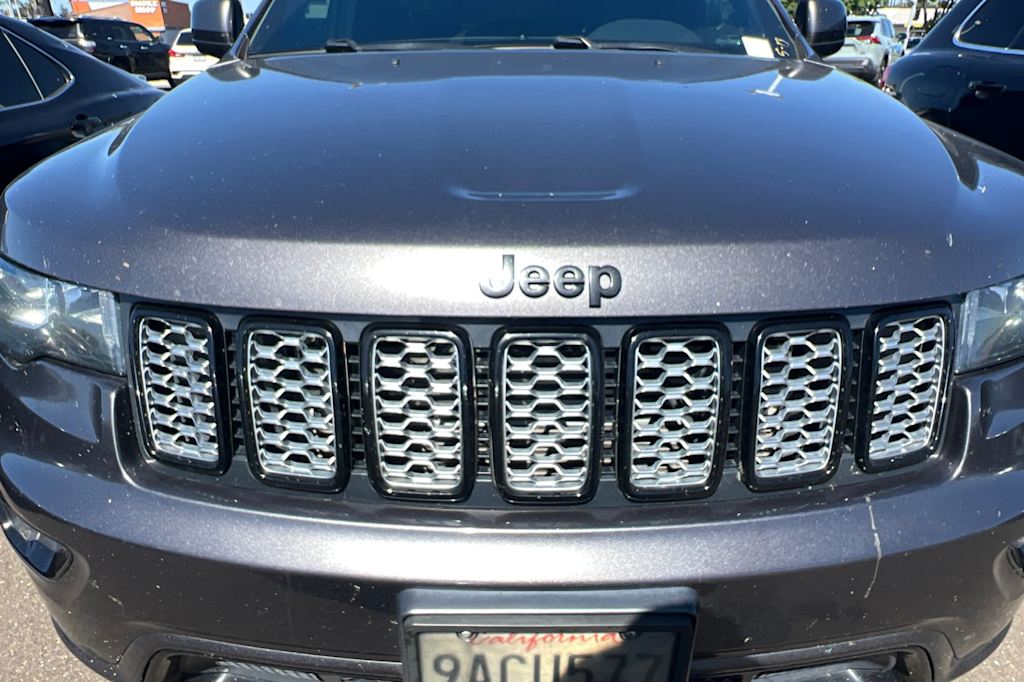 Thumbnail: 2019 Jeep Grand Cherokee - 14