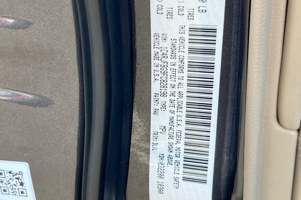 Thumbnail: 2015 Jeep Grand Cherokee - 15