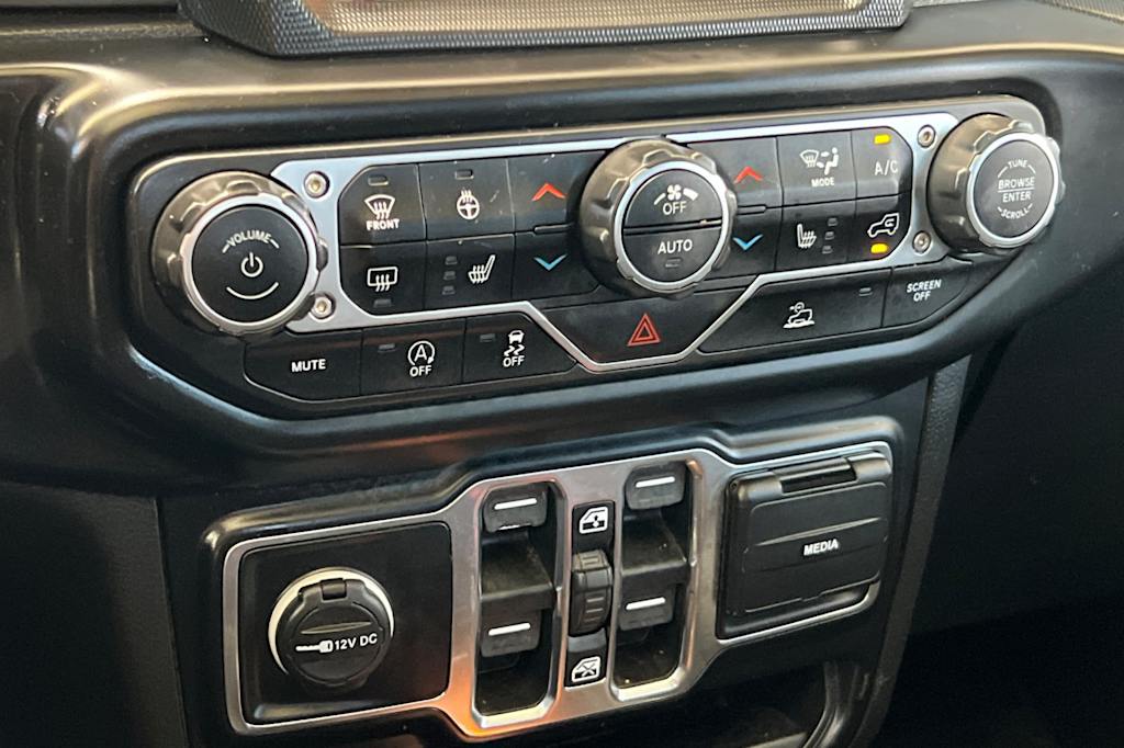 Thumbnail: 2022 Jeep Gladiator - 25