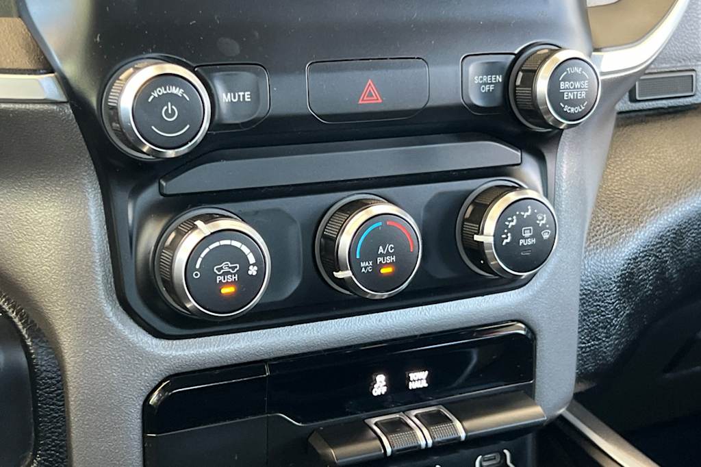 Thumbnail: 2019 RAM 1500 - 25