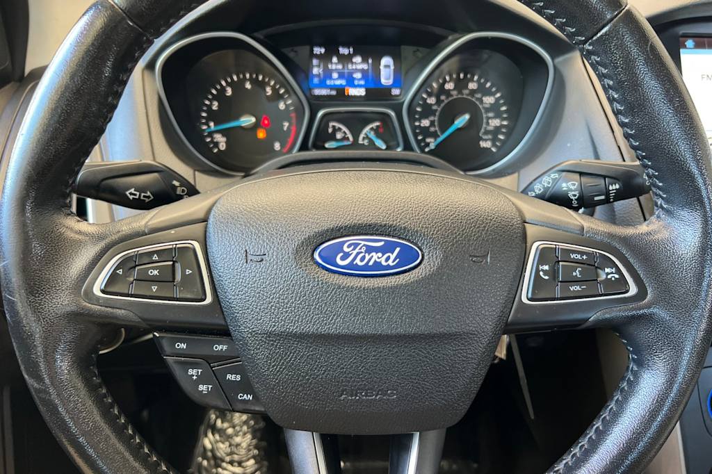 Thumbnail: 2016 Ford Focus - 26