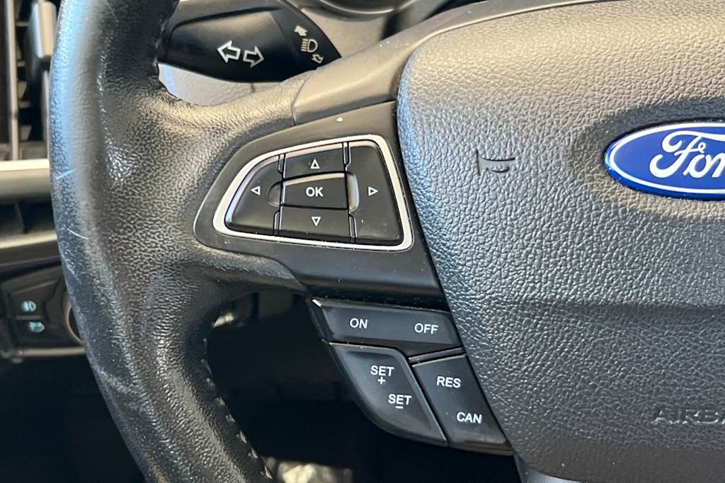 Thumbnail: 2016 Ford Focus - 27