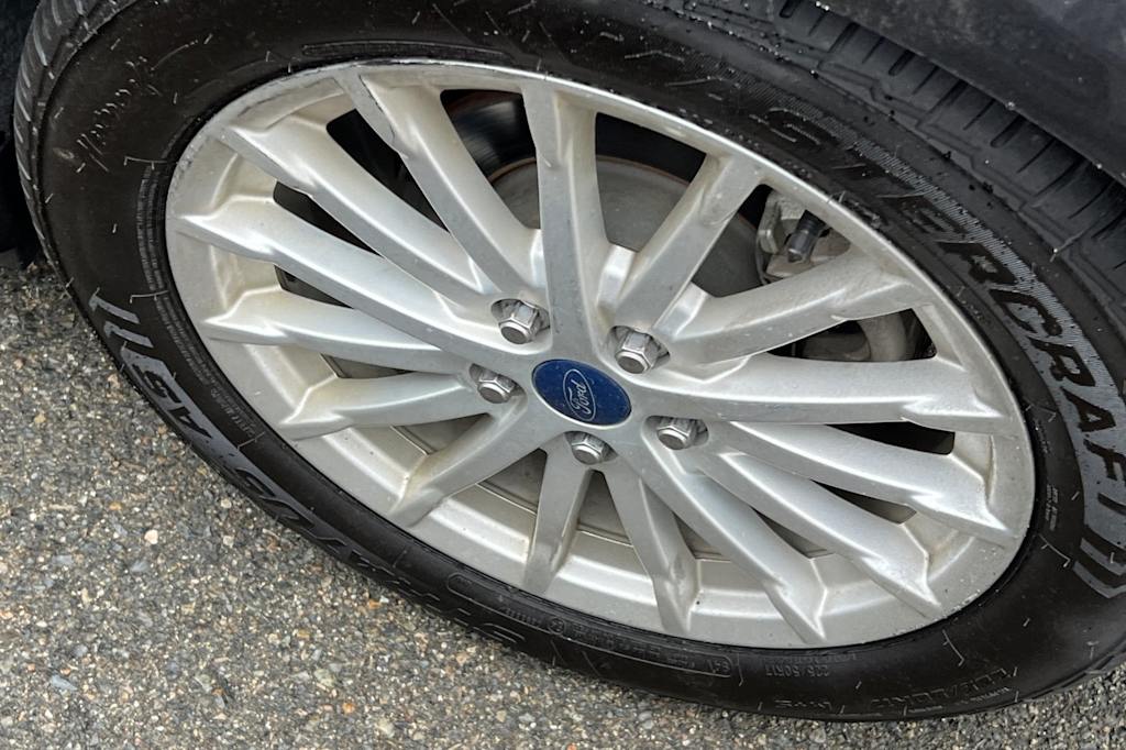 Thumbnail: 2015 Ford C-Max - 22