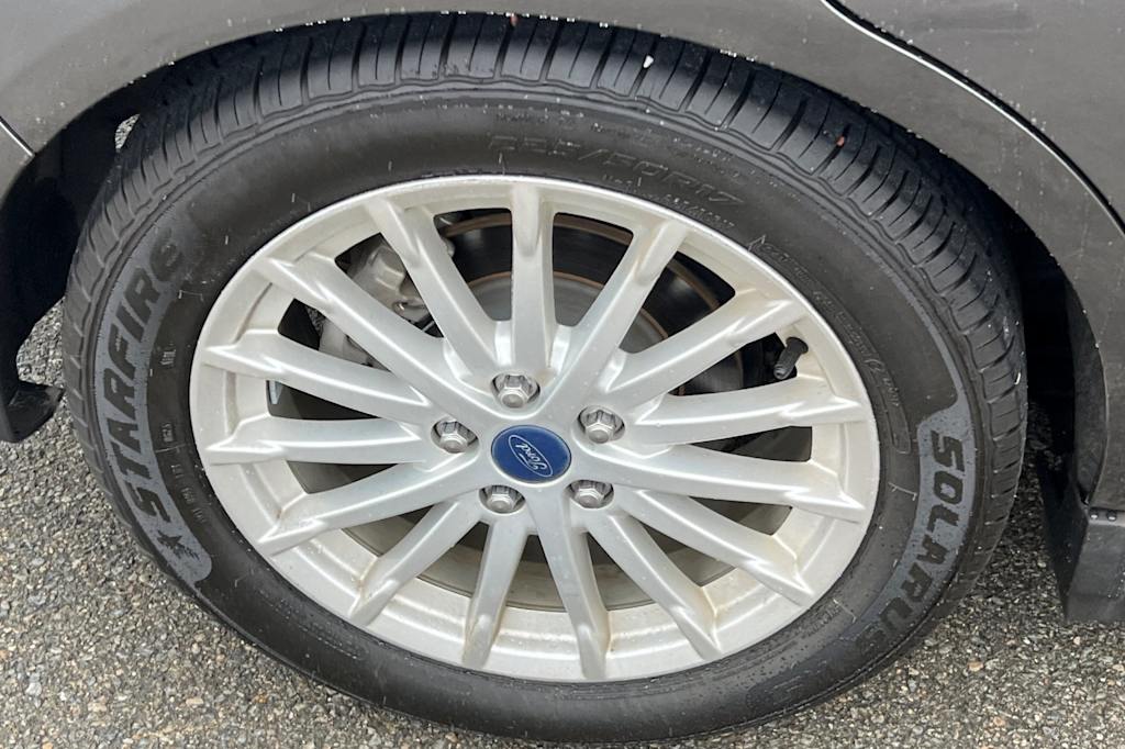 Thumbnail: 2015 Ford C-Max - 17