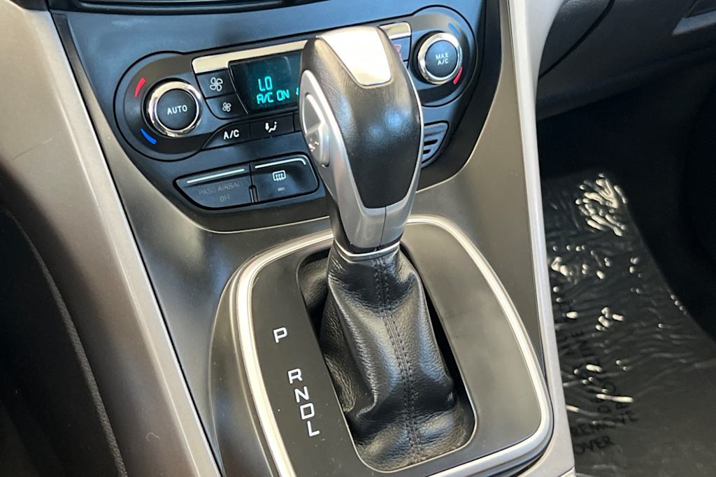 Thumbnail: 2015 Ford C-Max - 14