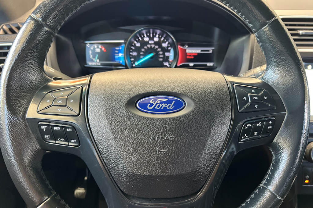 Thumbnail: 2017 Ford Explorer - 28