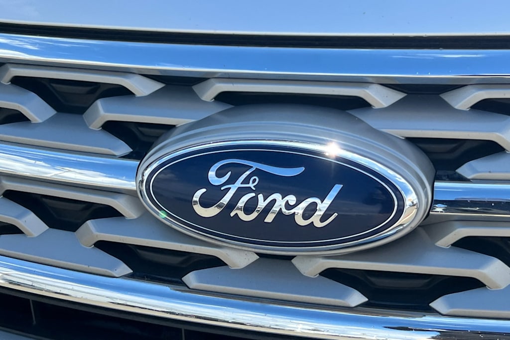 Thumbnail: 2018 Ford Explorer - 13