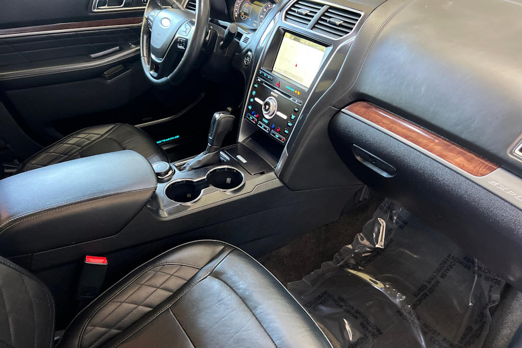 Thumbnail: 2017 Ford Explorer - 11