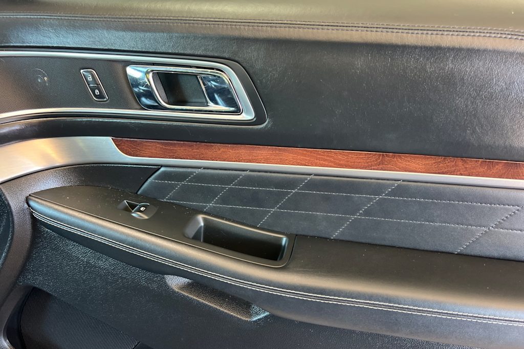 Thumbnail: 2017 Ford Explorer - 24