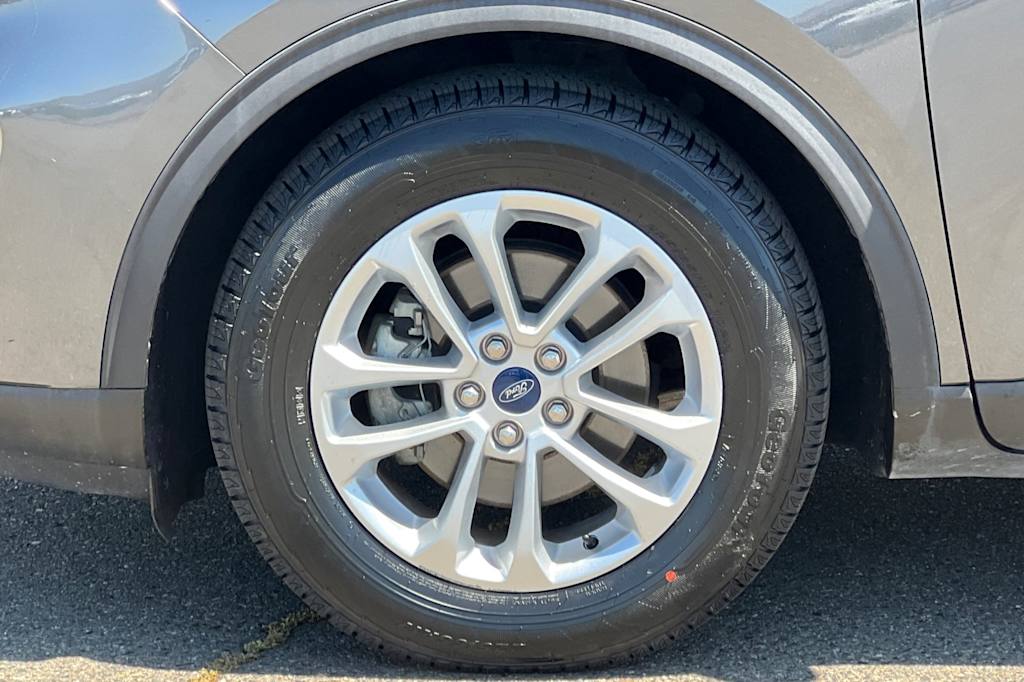 Thumbnail: 2020 Ford Escape - 8