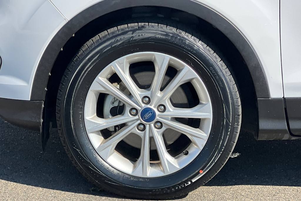 Thumbnail: 2019 Ford Escape - 7