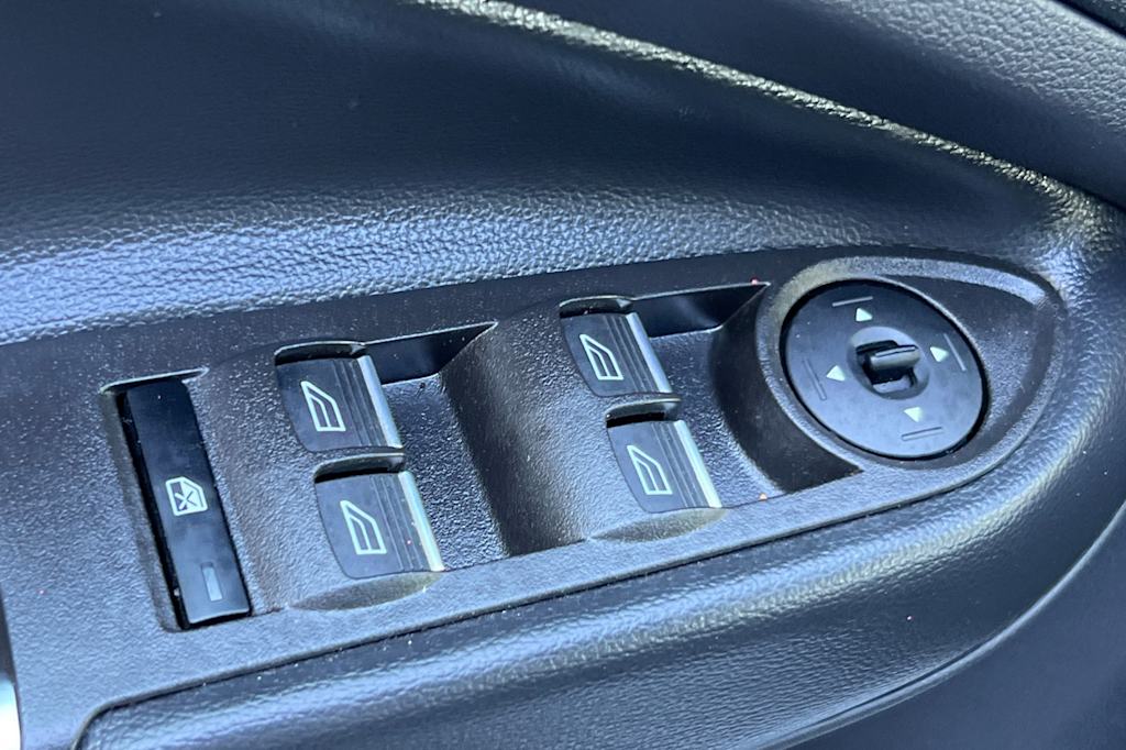 Thumbnail: 2019 Ford Escape - 21