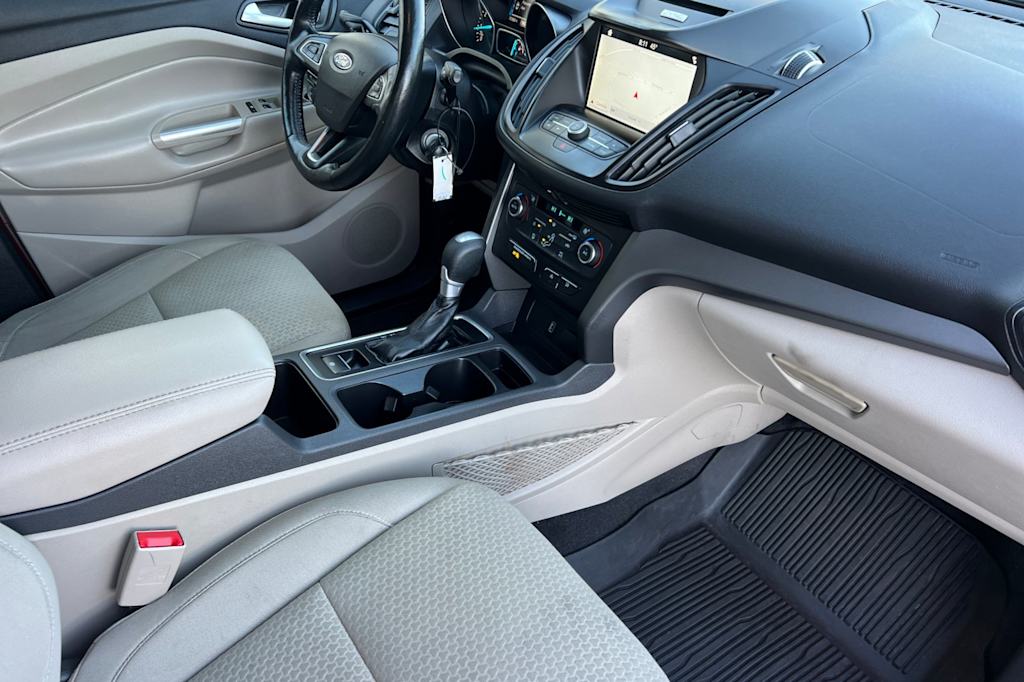 Thumbnail: 2017 Ford Escape - 11