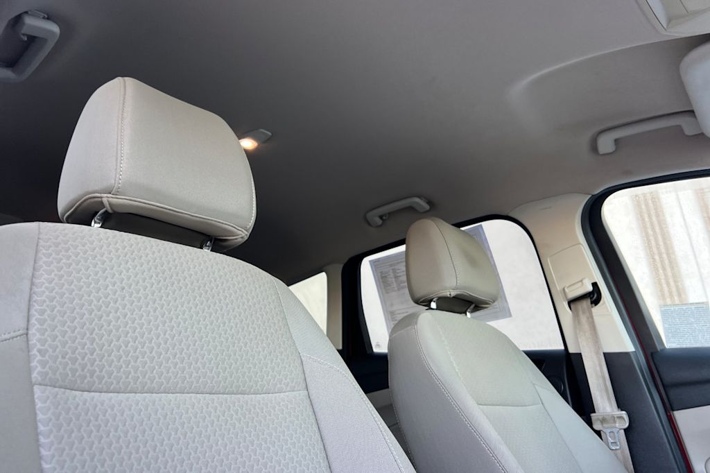 Thumbnail: 2017 Ford Escape - 21