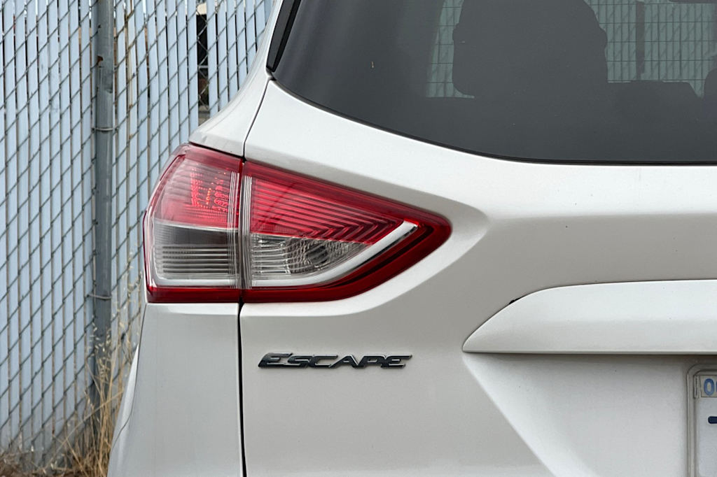 Thumbnail: 2014 Ford Escape - 24