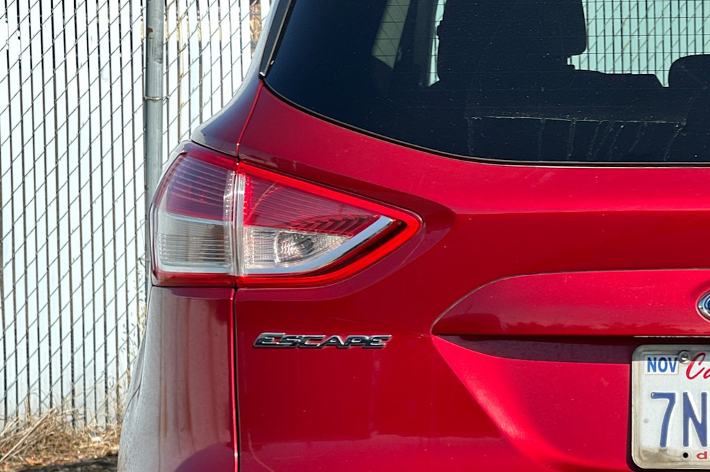 Thumbnail: 2015 Ford Escape - 24