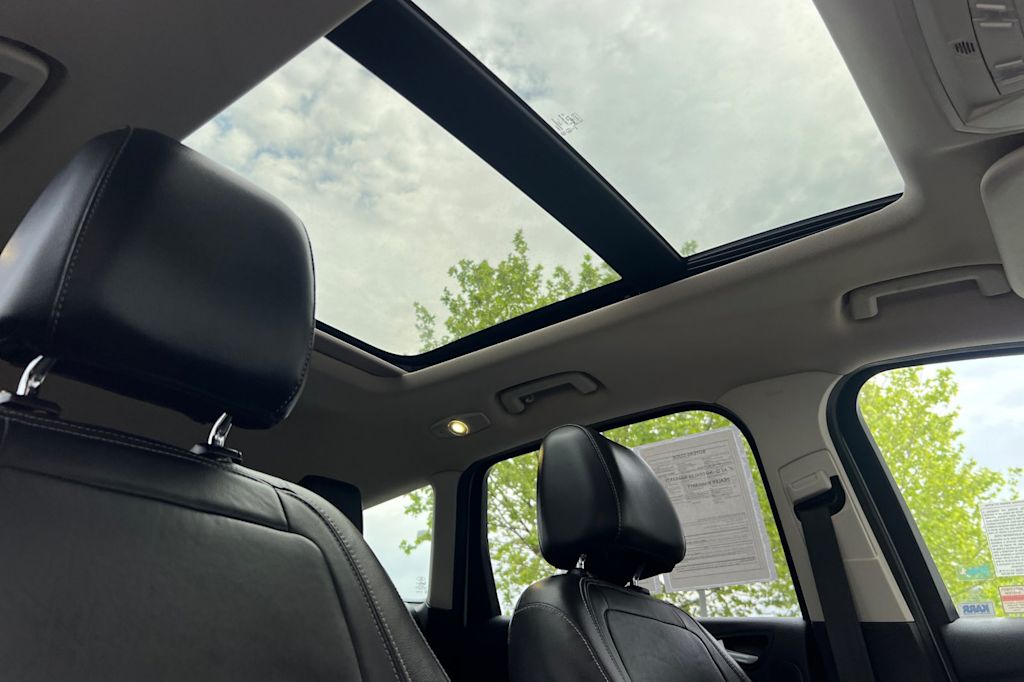 Thumbnail: 2017 Ford Escape - 23