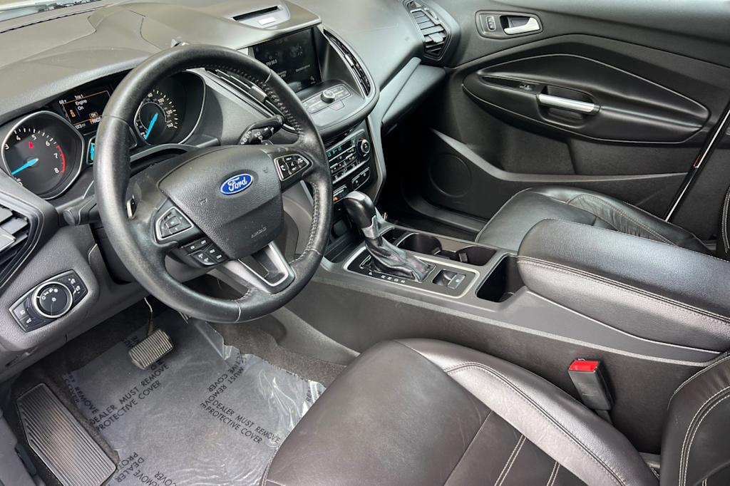 Thumbnail: 2017 Ford Escape - 8