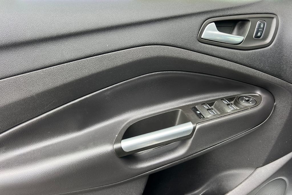 Thumbnail: 2017 Ford Escape - 20