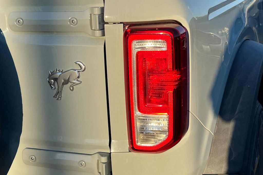 Thumbnail: 2021 Ford Bronco - 16