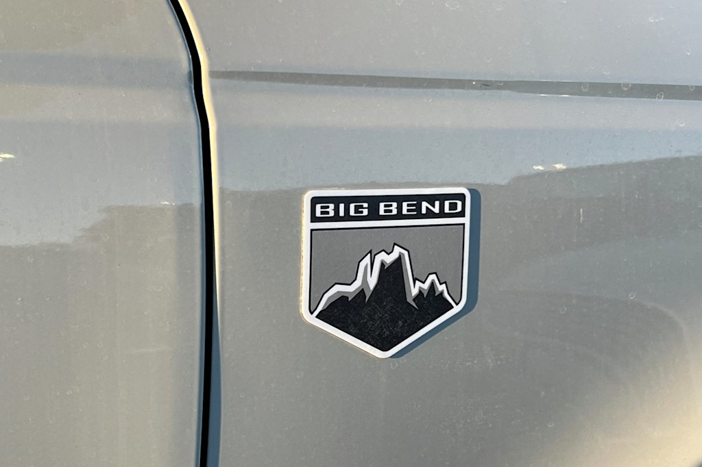 Thumbnail: 2021 Ford Bronco - 11