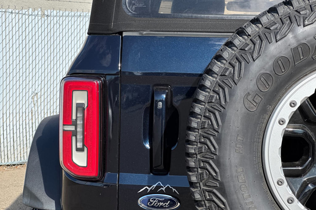 Thumbnail: 2021 Ford Bronco - 23