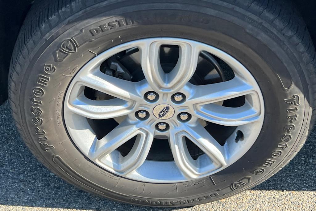 Thumbnail: 2020 Ford Explorer - 19