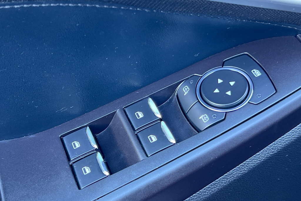 Thumbnail: 2020 Ford Explorer - 21