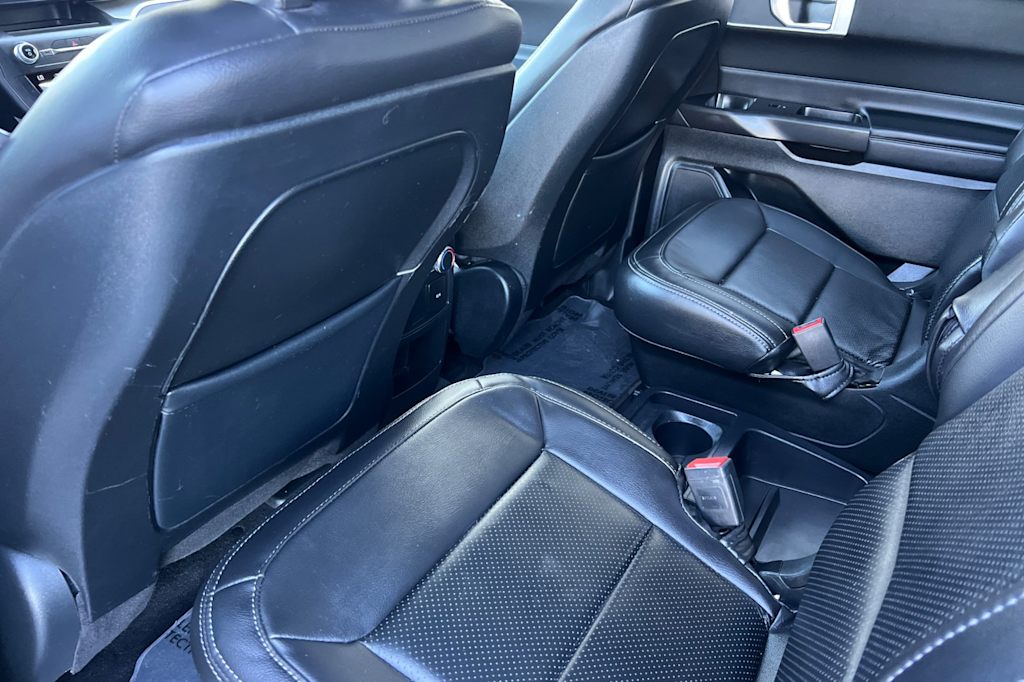 Thumbnail: 2020 Ford Explorer - 11