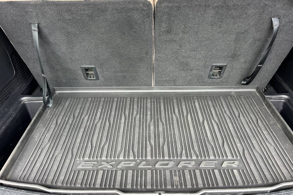 Thumbnail: 2021 Ford Explorer - 13