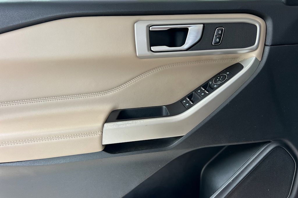 Thumbnail: 2021 Ford Explorer - 20