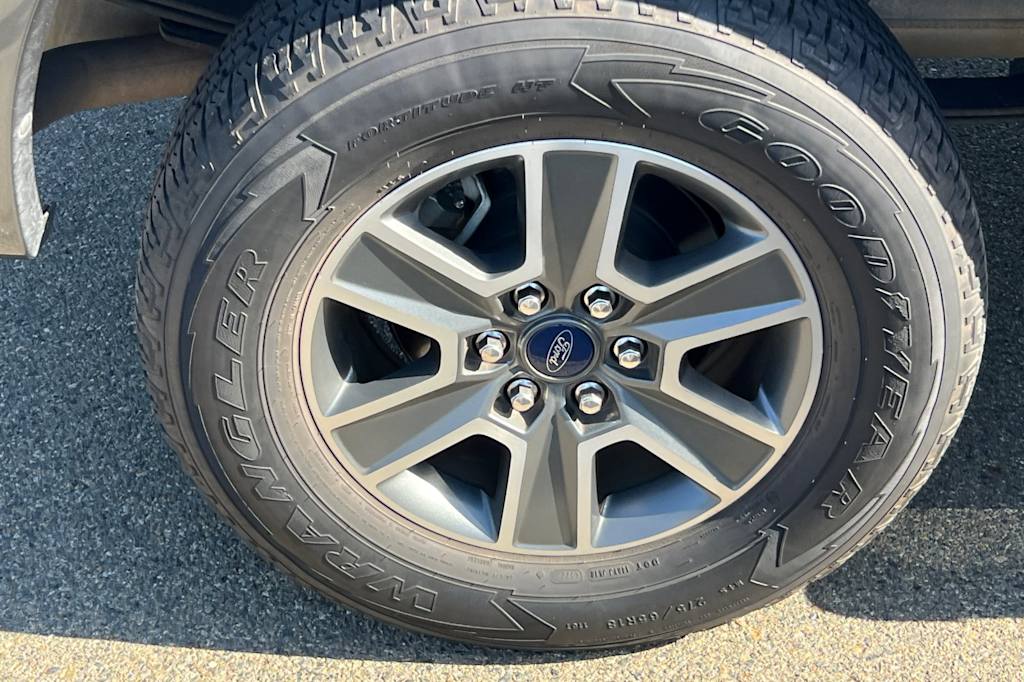 Thumbnail: 2016 Ford F-150 - 18
