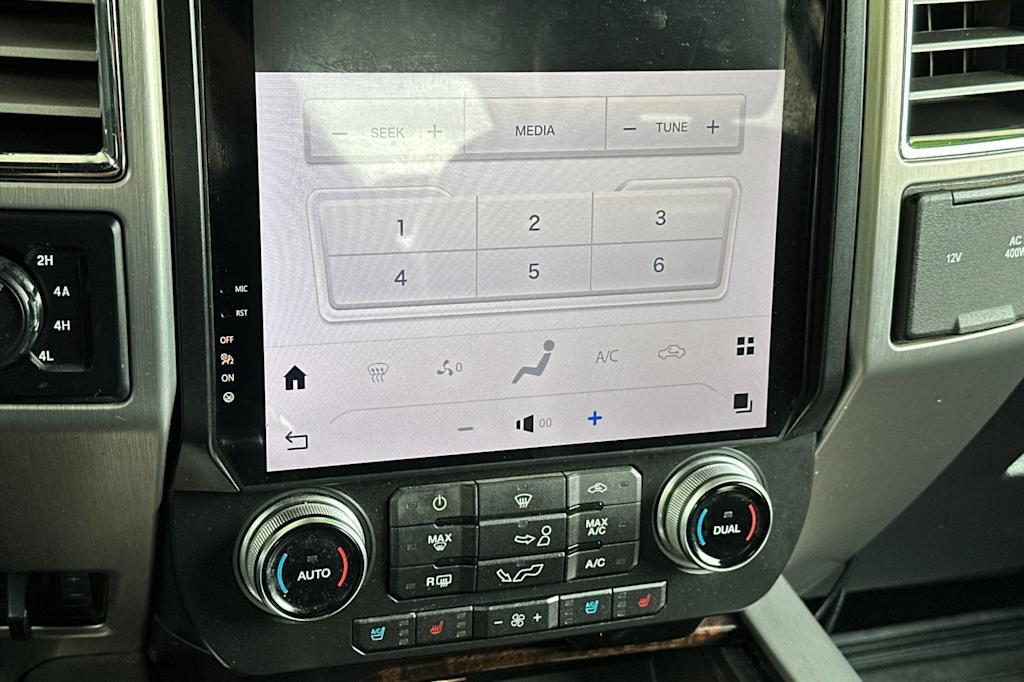 Thumbnail: 2015 Ford F-150 - 27