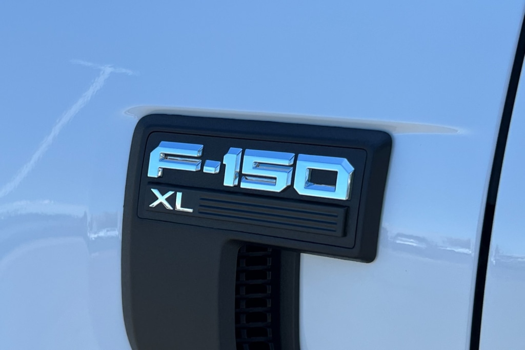 2023 Ford F-150 XL 7