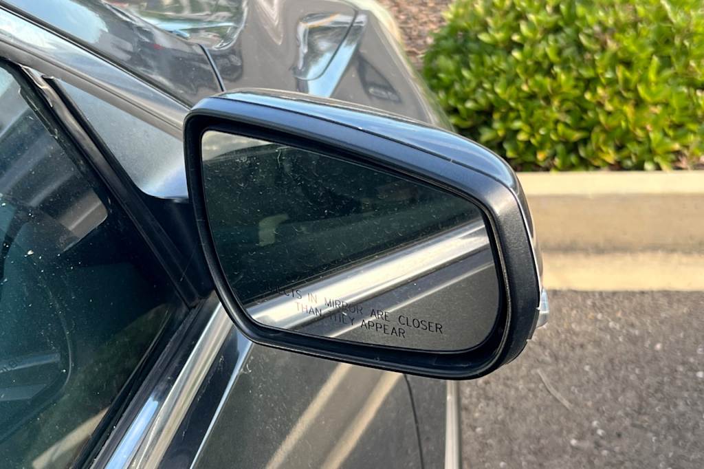 Thumbnail: 2015 Chevrolet Malibu - 17