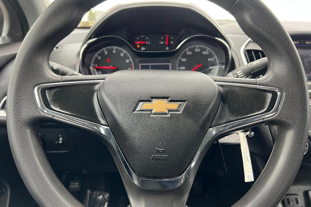 Thumbnail: 2019 Chevrolet Cruze - 26